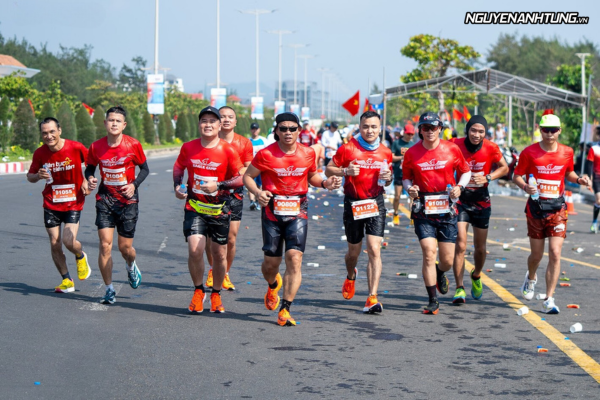Nguyễn Anh Tùng tại một giải chạy Marathon 