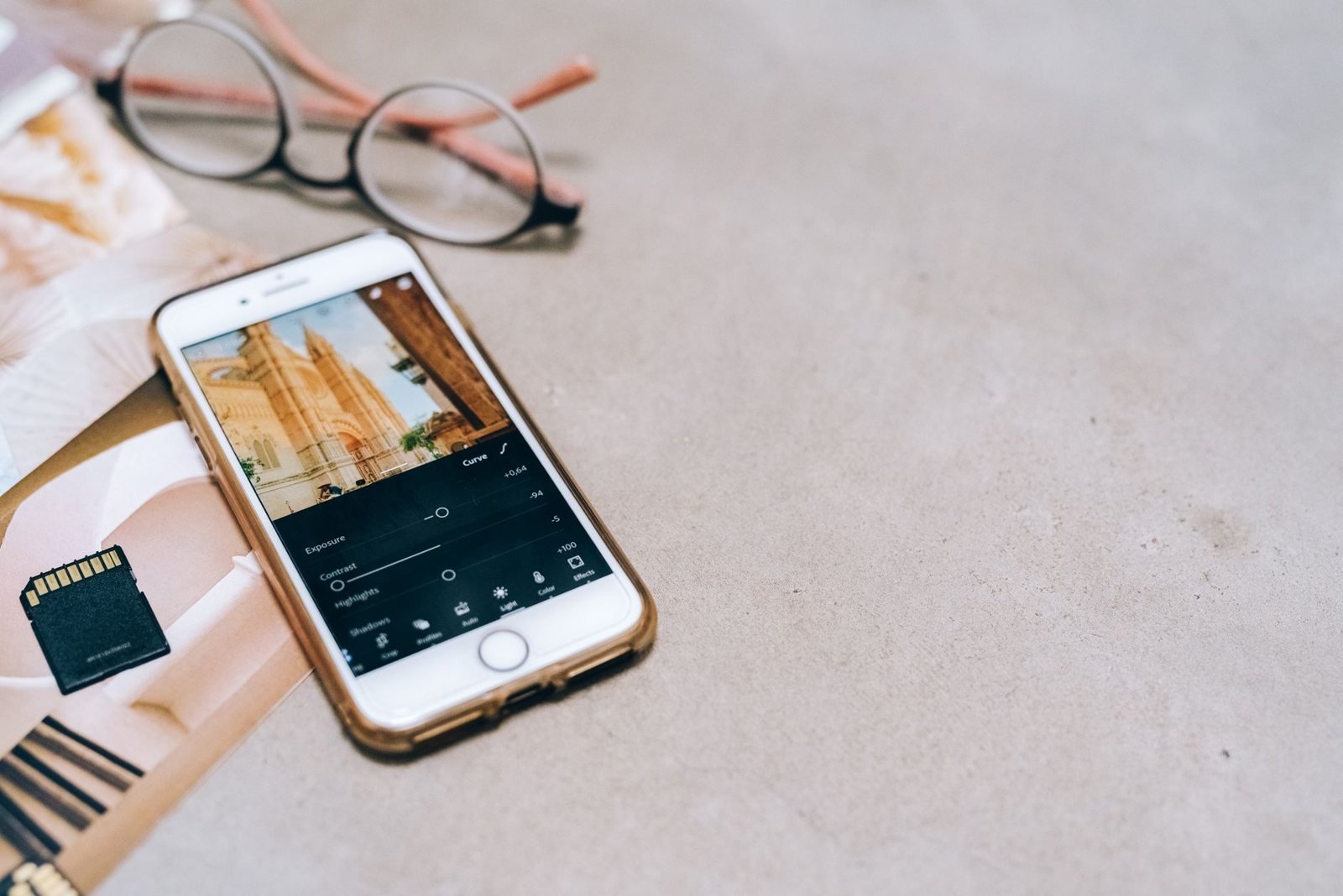 Dựng video ngay trên điện thoại