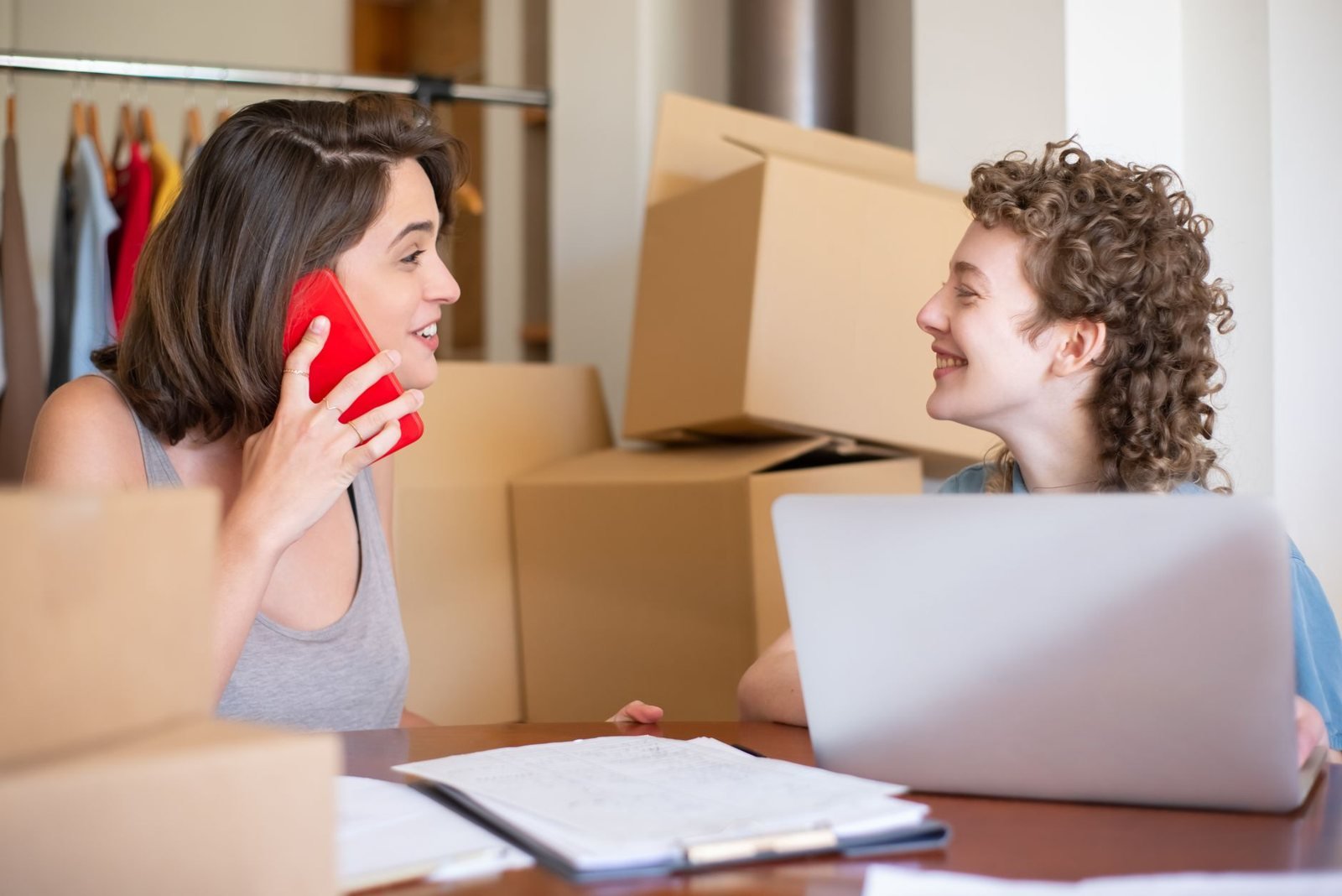 Khách nhắn tin hỏi giá khi mua hàng online