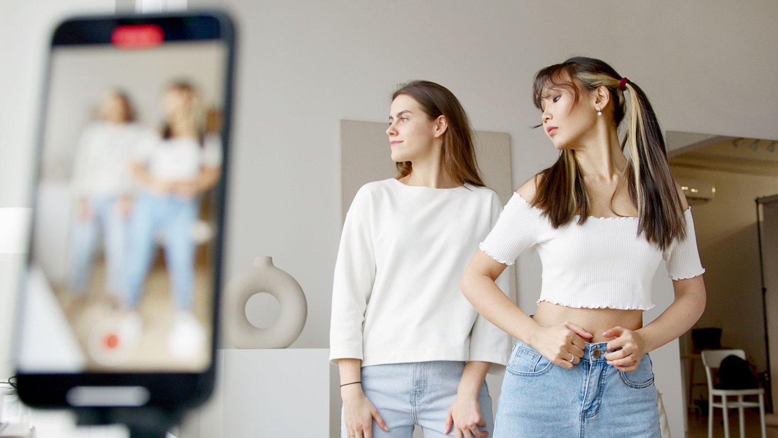 Quay Reels Instagram để lên xu hướng